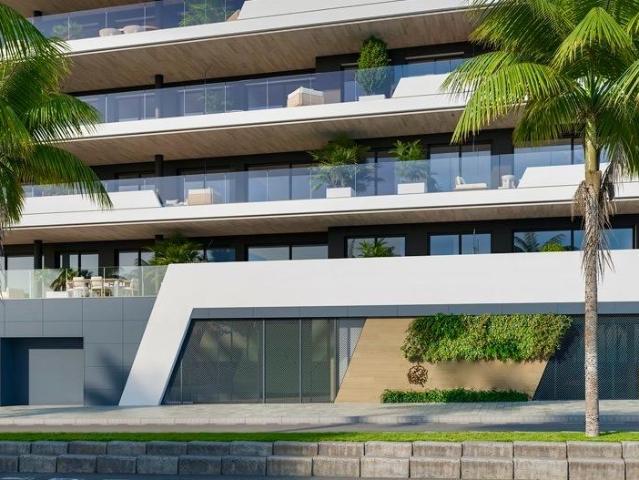 LA EXCLUSIVIDAD EN SU MÁXIMA EXPRESIÓN, A ESCASOS METROS DE LA PLAYA DE CARVAJAL, CON VISTAS AL MAR