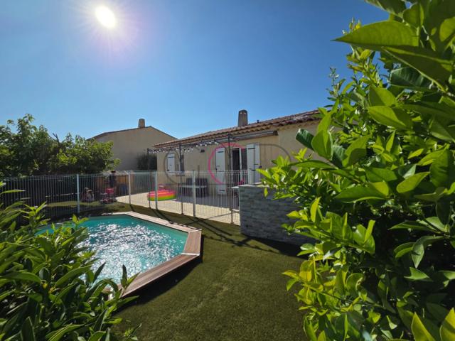 La Fare les O villa de plain pieds 94m2 sur terrain 366m2