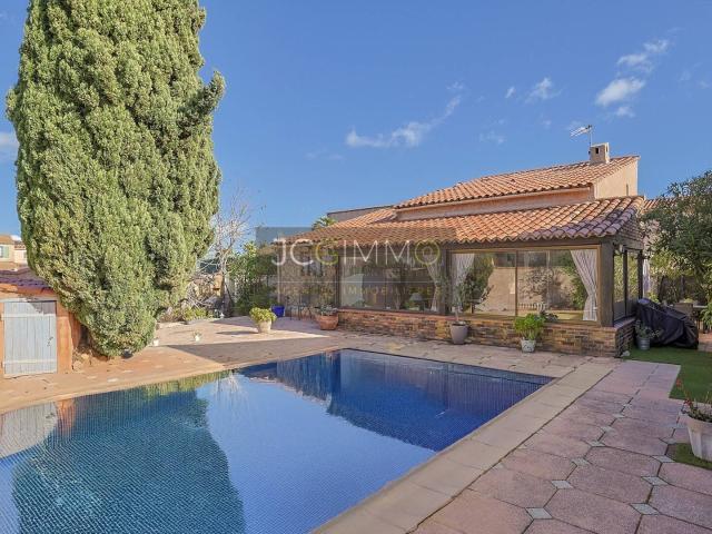 LA FARLEDE CENTRE VILLE VILLA PLAIN PIED PISCINE