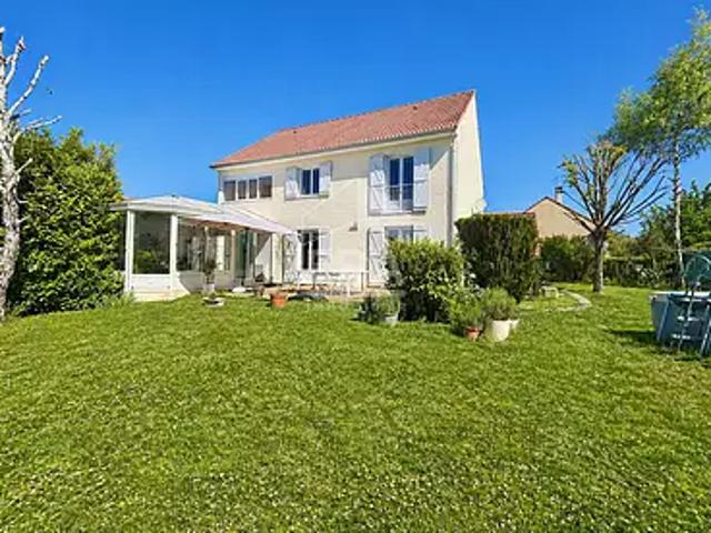 La Ferté Alais 91590 Achat / Vente maison 7 pièces t7 parking