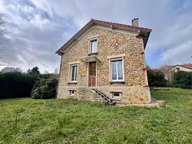 La Ferté sous Jouarre 77260 Achat / Vente maison 5 pièces t5 au dernier étage cave