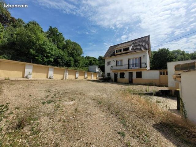 La Ferté sous Jouarre, maison proche toutes commodités à pied: commerces, écoles, médecins, gare