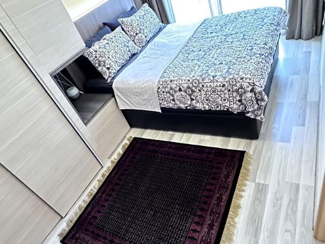 La Fiesta D19, Condominium
