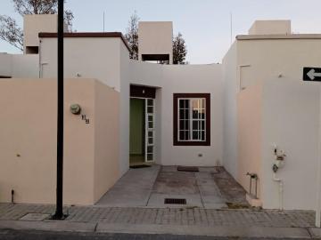 LA FIRMA REAL STATE RENTA PRECIOSA CASA COMO NUEVA EN SAN GERARDO AL SUR