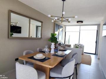LA FIRMA REAL STATE VENDE PRECIOSA CASA NUEVA MODELO CERDEÑA DE PREVENTA EN VIÑEDOS RIBIER AL NORTE