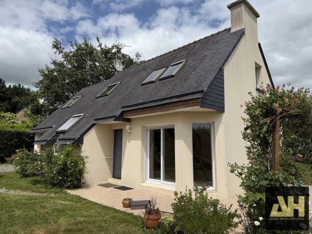 LA FOREST LANDERNEAU Maison 5 pièces avec jardin