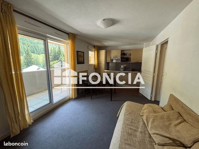 La foux, acces immediat aux remontees et retour ski au pieds pour cette residence recente avec ascenseur, superbe t3 de 48m2 avec 2 vraies chambres et