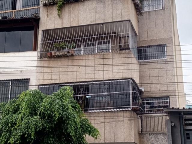 LA FLORIDA ALQUILO PISO 2 COMERCIAL U OFICINA 67 M2, 2 HAB, 1 BAÑO