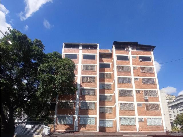 La Florida Apartamento en Venta YC24