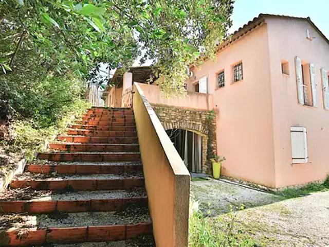 La Garde 83130 Achat / Vente appartement 5 pièces t5 au dernier étage