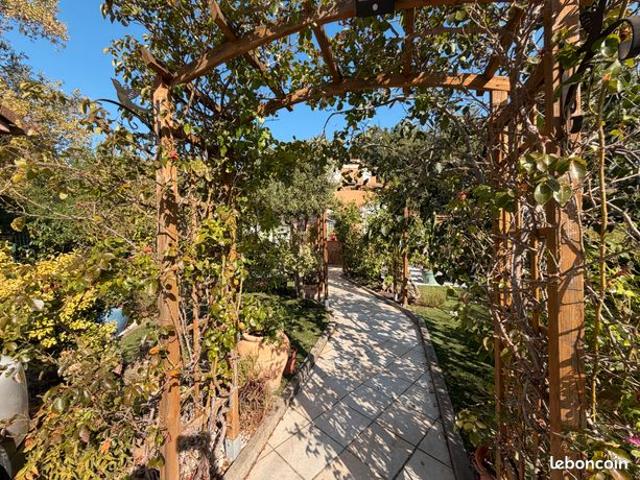 LA GARDE VILLA T4 DE 125 m² sur 400 m² de terrain