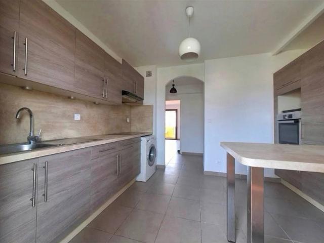 La Garde – Appartement T4 lumineux 81.2 m² avec balcon plein sud. parking privatif et cave