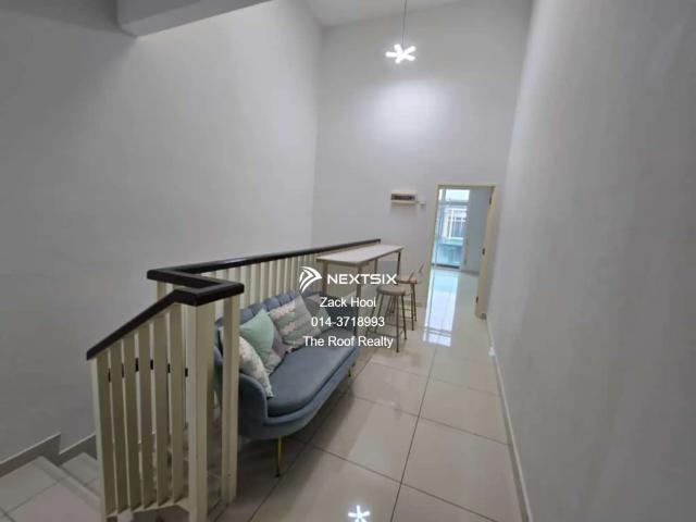 LA Garden Double Storey Terrace End Lot International Lot Freehold 4 Bedroom 4 Bathroom Land size 18x65 Built up 2,009 sqft Partial Furnish Facing North *Asking Price：748K