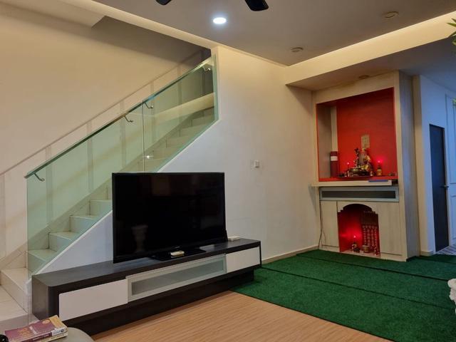 La Garden Jp Perdana Mount Austin gated guarded fully furnished