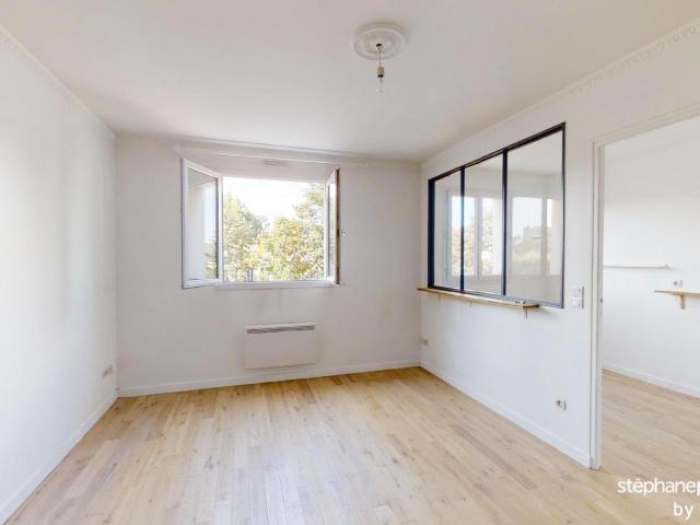 La Garenne Colombes Studio parking
