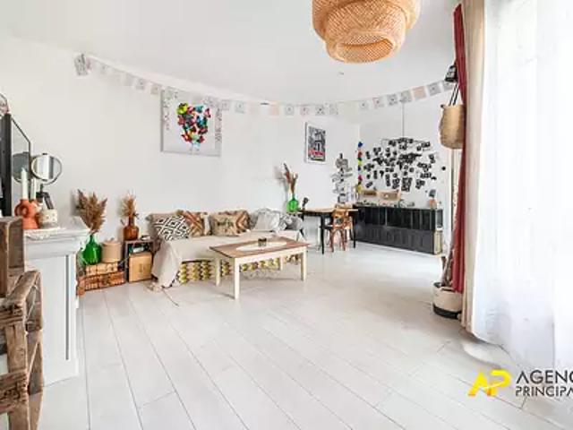 La Garenne Colombes 92250 Achat / Vente appartement 2 pièces t2 cave