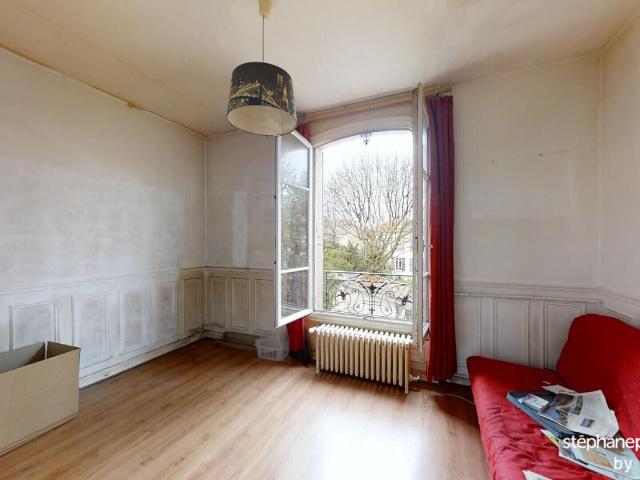 LA GARENNE 2 PIECES TRAVAUX A PREVOIR