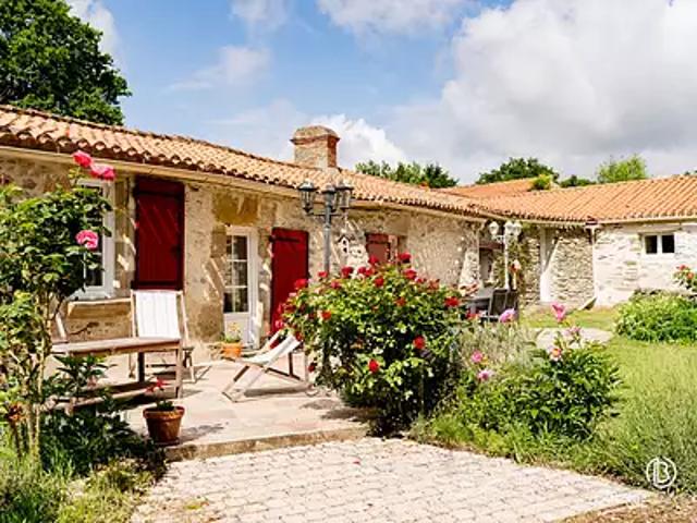 La Garnache 85710 Achat / Vente maison 7 pièces t7 au dernier étage