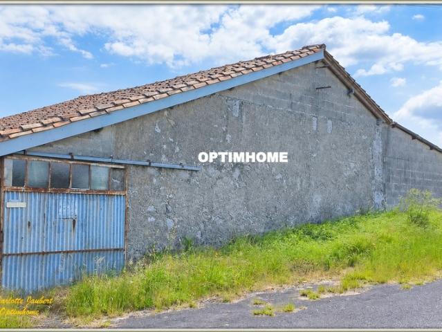 La Genétouze Vente Remise / Grange 17