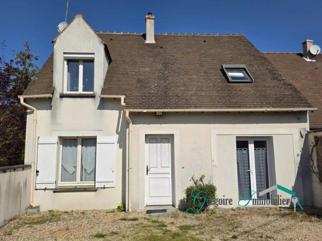 La Genevraye: Maison 5 pièces 120 m2