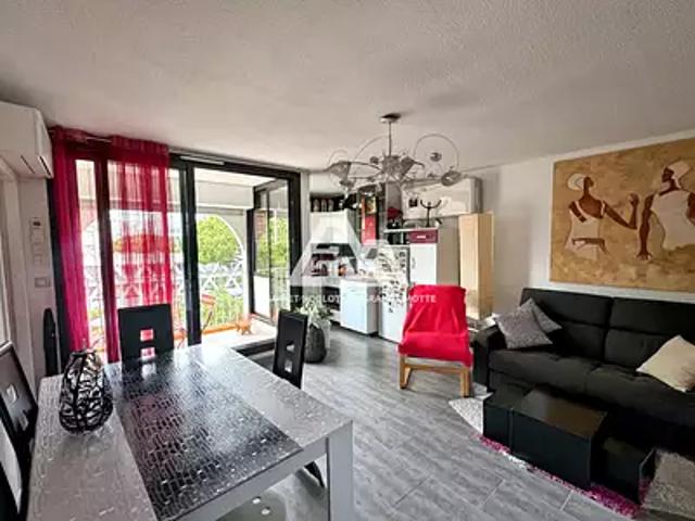 La Grande Motte 34280 Achat / Vente appartement 2 pièces t2 au dernier étage terrasse