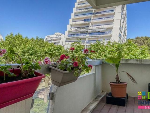 LA GRANDE MOTTE CENTRE VILLE Appartement T3 avec balcon à quelques pas des plages