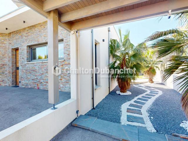AUX PORTES DE LA GRANDE MOTTE Villa contemporaine d'exception de 225 m² avec piscine ? Prestations haut de gamme ? Secteur recherché