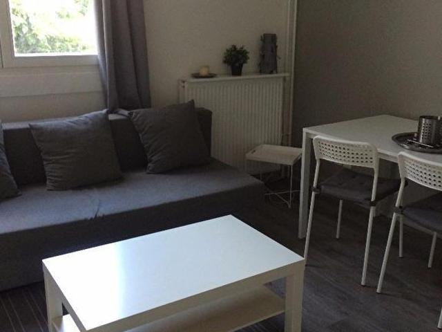 LA GRANDIERE #3 Location Appartement tours: 16.04 m2