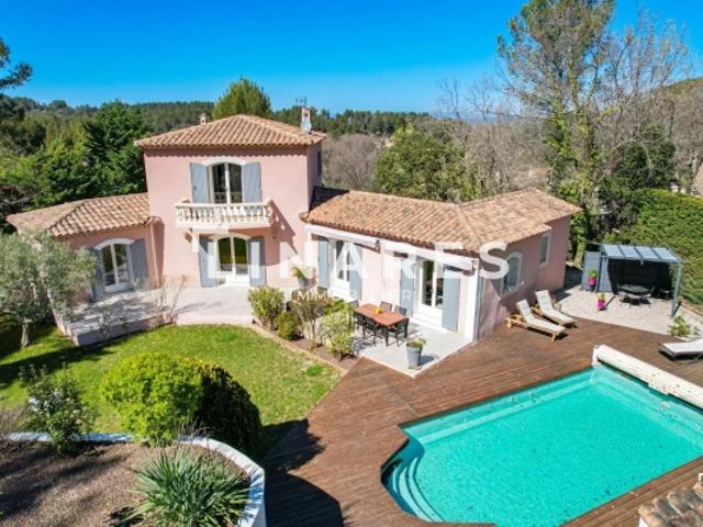 LA GRÉOU Villa de 180m2 Terrain 4000m2 13109 SIMIANE