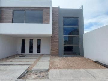 LA HERRADURA. RESIDENCIA EN PRIVADA CON 5 HABITACIONES CON BAÑO. NUEVA Y EQUIPADA. 147M2 TERRENO