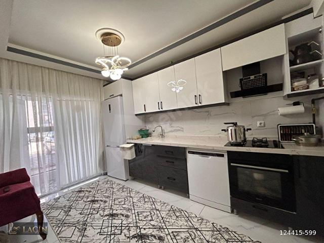 LAÇİNDEN MERKEZİ KONUM KÖY YOLU YAKINI YÜKSEK GİRİŞ 2+1 DAİRE