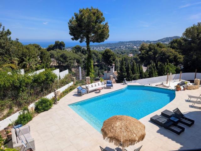 La Joya de la Corona de Costa Nova: Un Excepcional Refugio c. 380m² Jávea Xabia