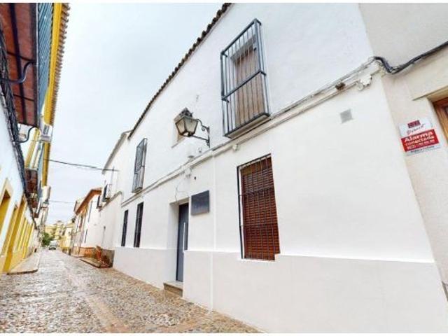 LA JOYA DEL CASCO HISTÓRICO DE CORDOBA. APARTAMENTO TOTALMENTE EQUIPADO JUNTO A OLLERIAS