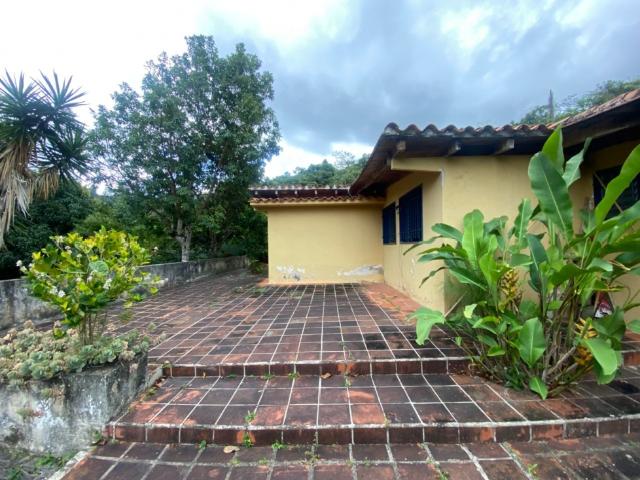 LA LAGUNITA CASA PARA REMODELAR Mts C 470 Mts T 1250 C/cerrada