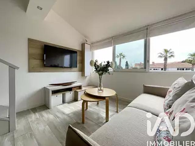 La Londe les Maures 83250 Achat / Vente appartement 3 pièces t3 au dernier étage parking