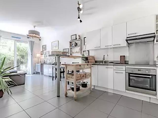 La Londe les Maures 83250 Achat / Vente divers 2 pièces