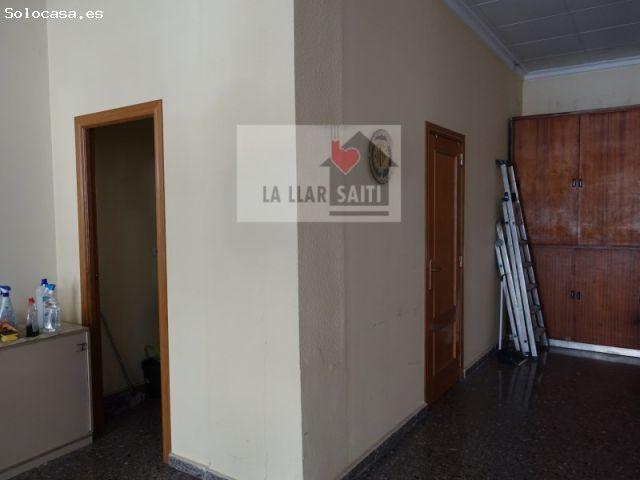 LA LLAR SAITI OFRECE LOCAL COMERCIAL EN MUY BUEN PUNTO EN XÁTIVA