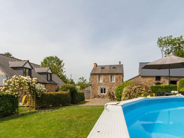La Manche: Maison et deux gîtes dans un cadre champêtre paisible