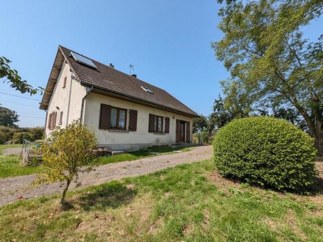 'LA FAMILIALE' — Grand air, sous sol total et terrain sans voisins dans le dos — Gournay en Bray 76220
