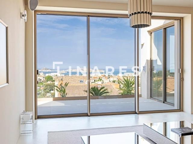 LA MAJESTUEUSE Villa T5 de 190m2 Vue mer panoramique Piscine et garage 13007 Roucas Blanc
