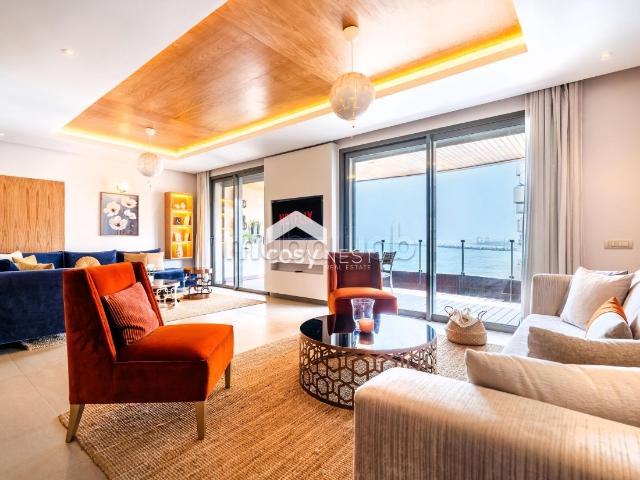 La marina Casa, Appartement meublé avec terrasse donnant sur la mer