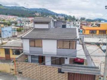 LA MENA CASA DE VENTA 290m 3 DEPARTAMENTOS