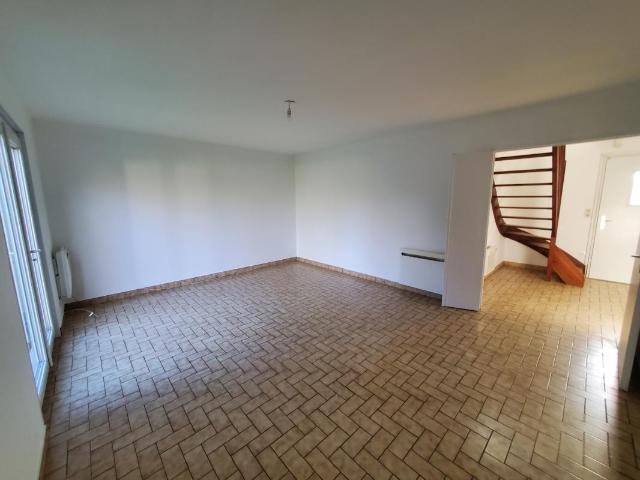 LA MEILLERAYE DE BRETAGNE JOLIE MAISON T3 AVEC GARAGE ET JARDIN