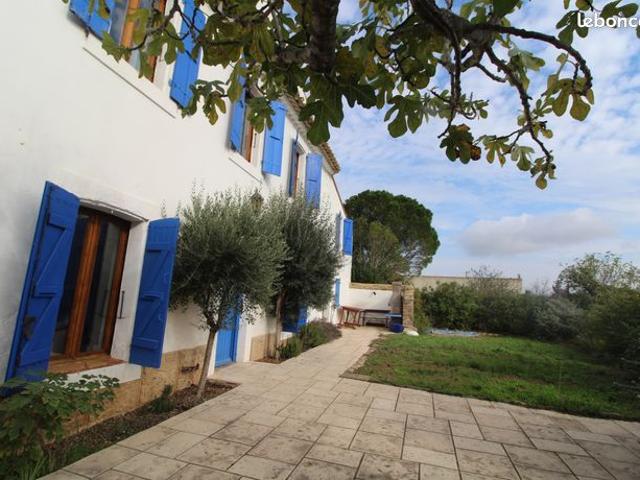 La meridienne avec son jarin terrasse sur 405 m2 avec vue