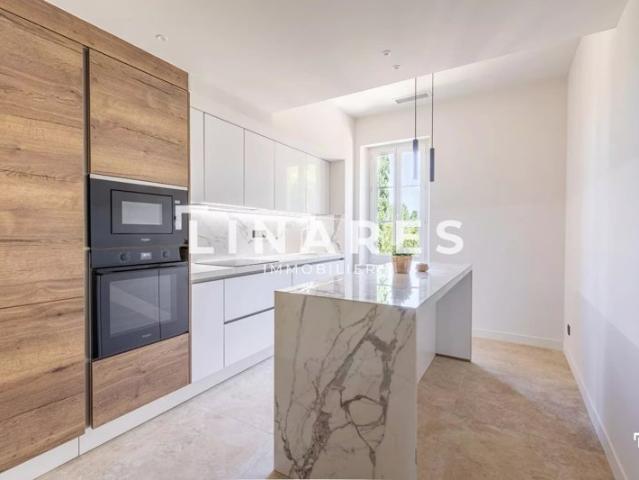 LA MÉTAMORPHOSE Maison T4 de 117m2 ? Terrasse 49 m²? 2 parki
