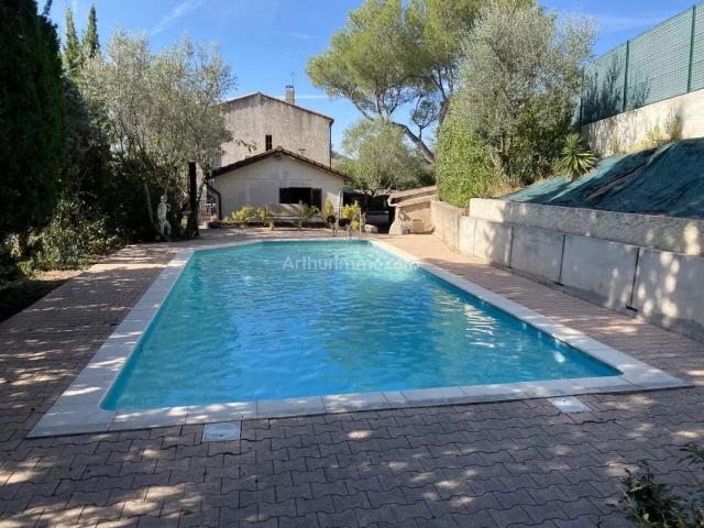 LA MOTTE CHARMANTE VILLA 128 M² SUR 1150 M² AVEC PISCINE
