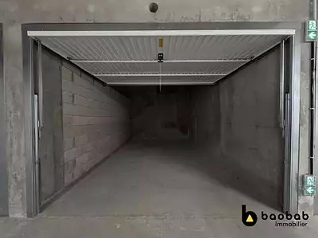 La Motte Servolex 73290 Location parking
