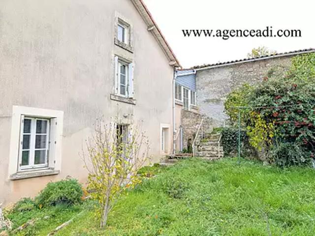 La Mothe Saint Héray 79800 Achat / Vente maison 5 pièces t5 au dernier étage