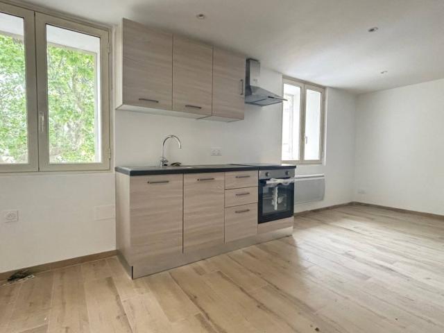 La Moutonne Maison de ville R+2 rénovée