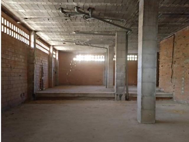 LA NORIA VENDE LOCAL DE 530M2